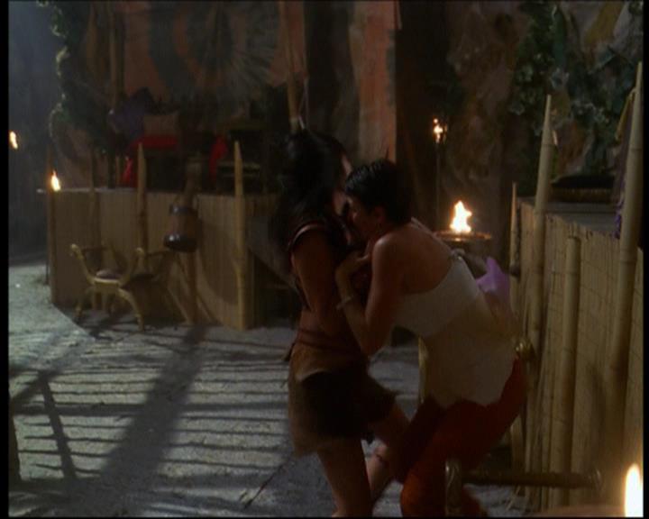 Charmed-Online_dot_net-601ValhalleyoftheDolls1628.jpg
