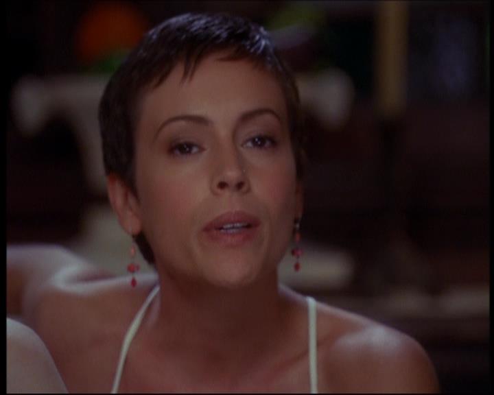 Charmed-Online_dot_net-601ValhalleyoftheDolls1752.jpg