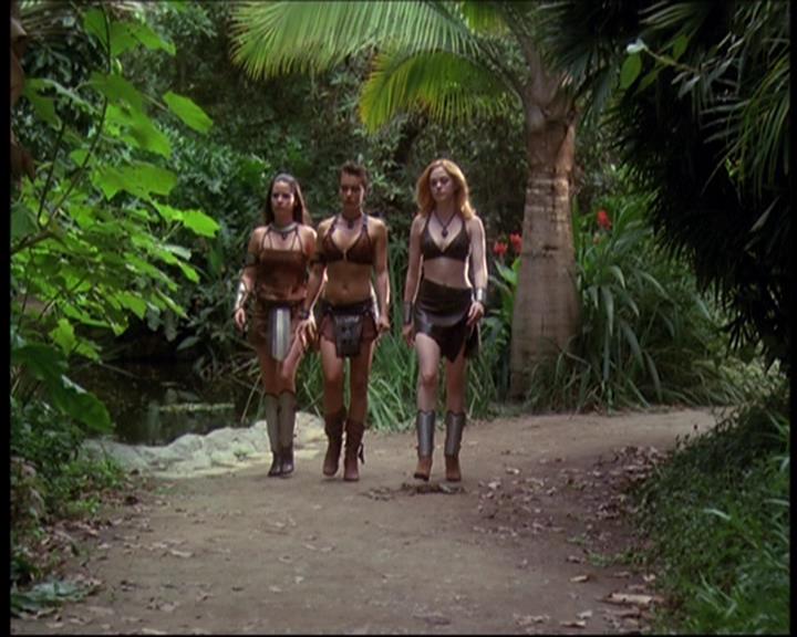 Charmed-Online_dot_net-601ValhalleyoftheDolls2025.jpg