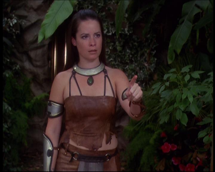 Charmed-Online_dot_net-601ValhalleyoftheDolls2263.jpg