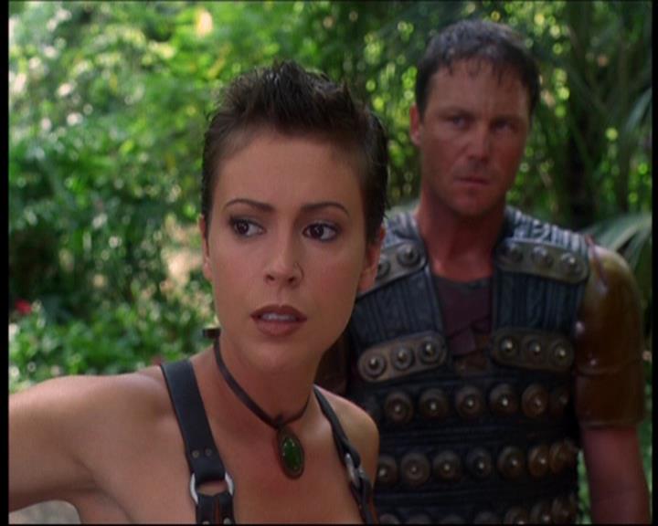 Charmed-Online_dot_net-601ValhalleyoftheDolls2370.jpg