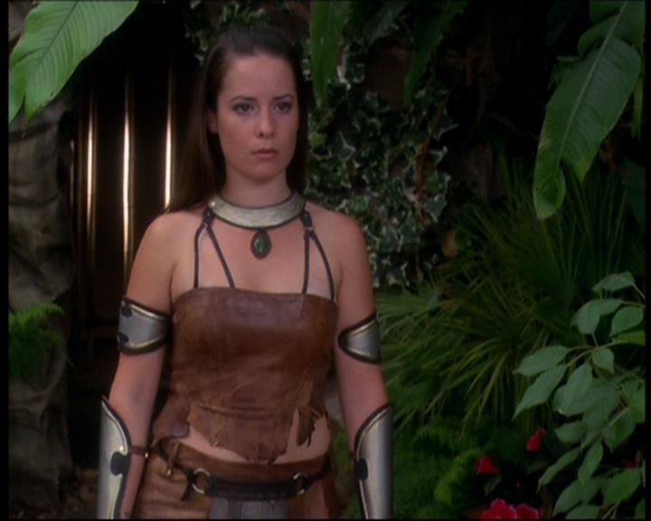 Charmed-Online_dot_net-601ValhalleyoftheDolls2394.jpg