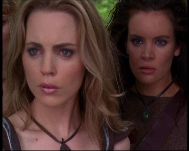 Charmed-Online_dot_net-601ValhalleyoftheDolls2397.jpg