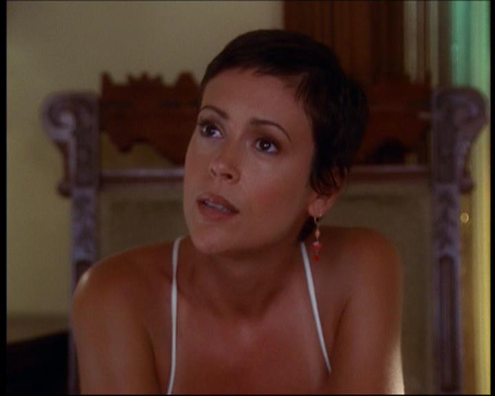 Charmed-Online_dot_net-602Valhalleyofthedolls-part20776.jpg