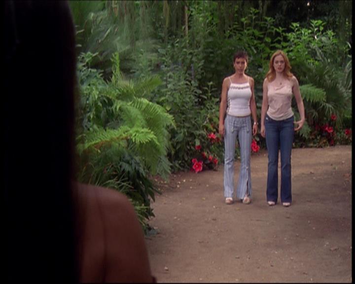 Charmed-Online_dot_net-602Valhalleyofthedolls-part22091.jpg