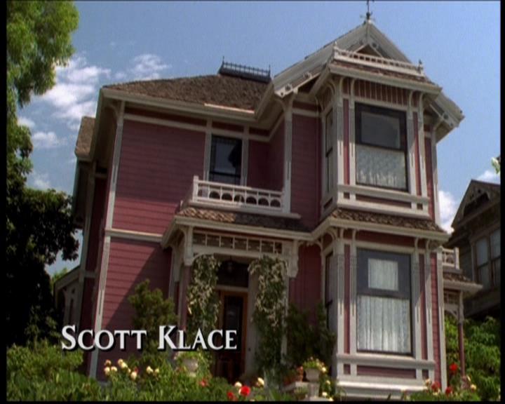 Charmed-Online_dot_net-603ForgetMe---Not0168.jpg