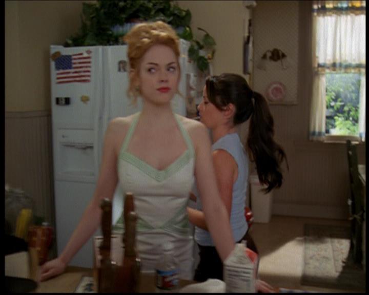 Charmed-Online_dot_net-603ForgetMe---Not0222.jpg