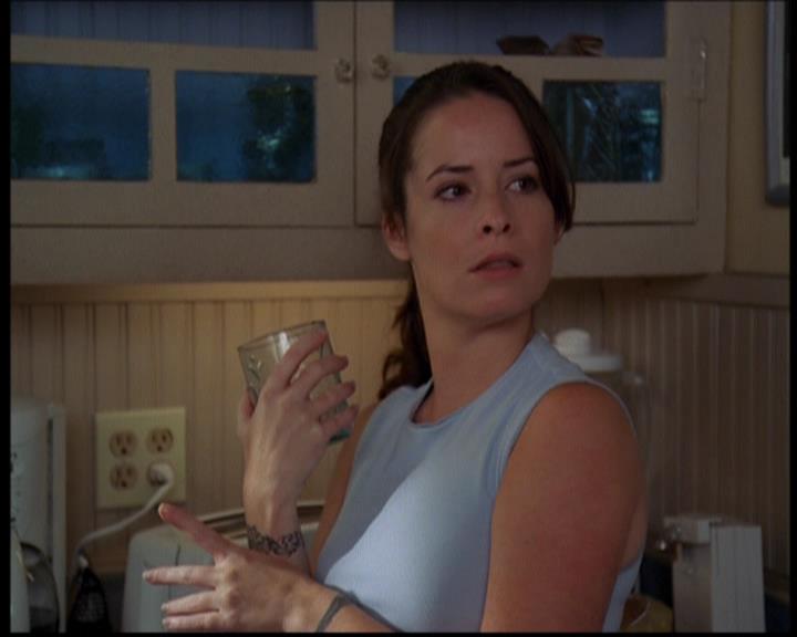 Charmed-Online_dot_net-603ForgetMe---Not0229.jpg
