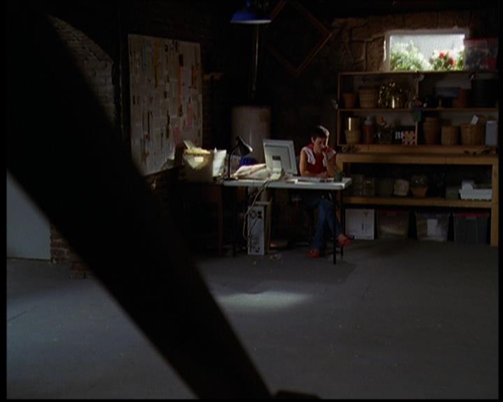 Charmed-Online_dot_net-603ForgetMe---Not0256.jpg