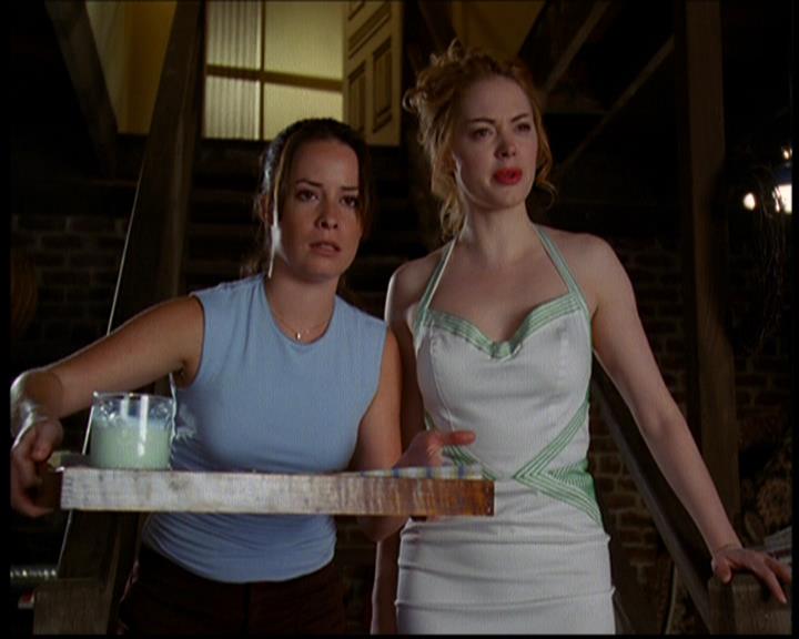 Charmed-Online_dot_net-603ForgetMe---Not0278.jpg