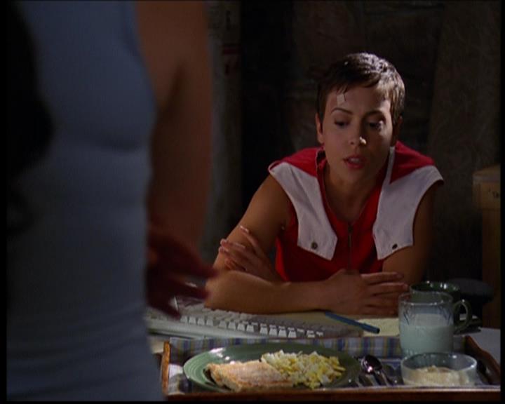 Charmed-Online_dot_net-603ForgetMe---Not0308.jpg