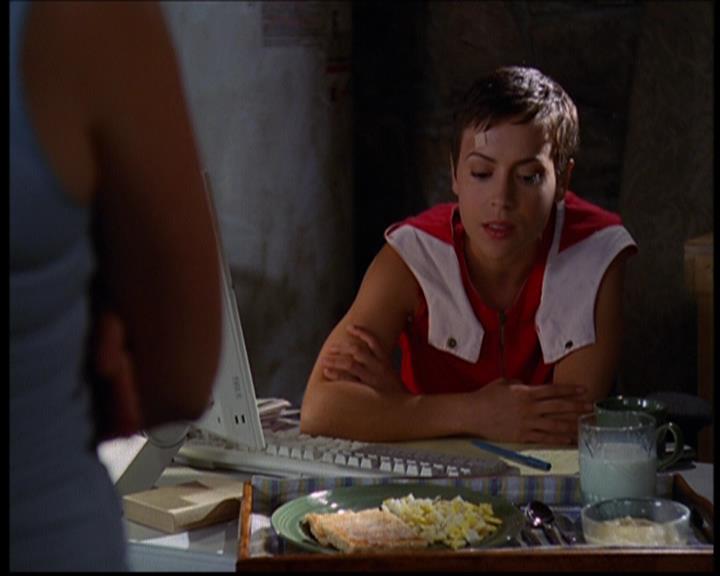 Charmed-Online_dot_net-603ForgetMe---Not0310.jpg