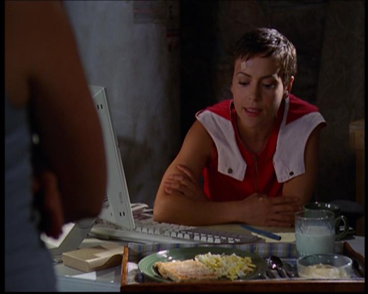 Charmed-Online_dot_net-603ForgetMe---Not0311.jpg