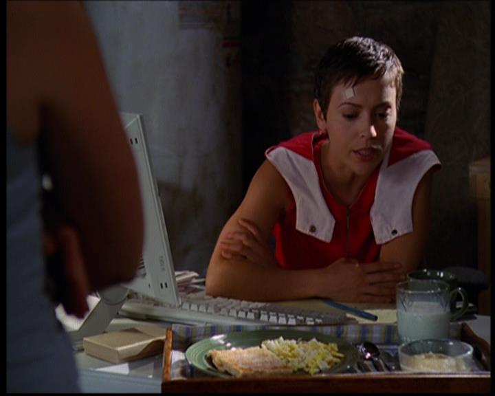 Charmed-Online_dot_net-603ForgetMe---Not0313.jpg