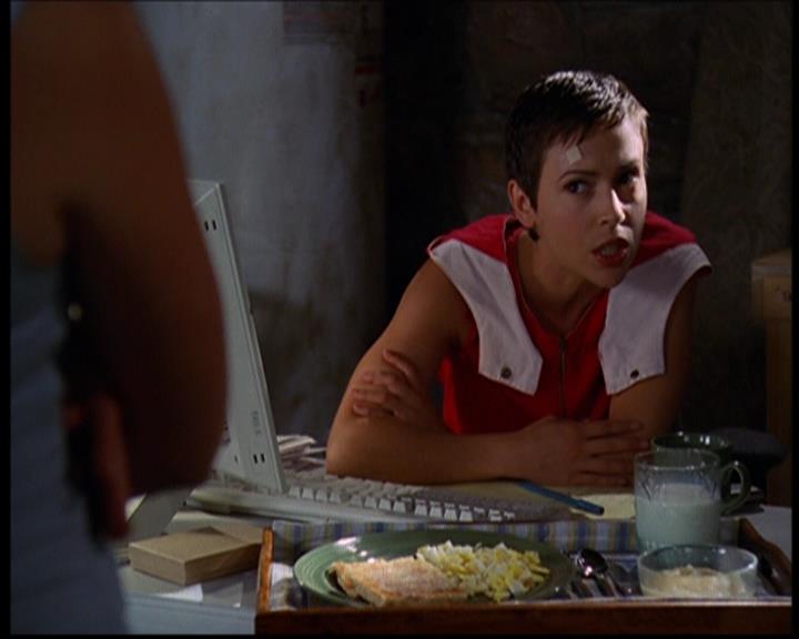 Charmed-Online_dot_net-603ForgetMe---Not0315.jpg