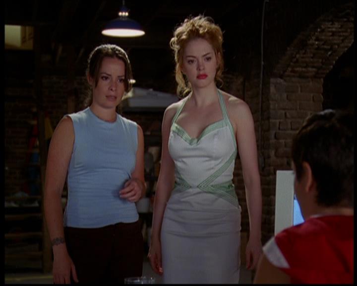 Charmed-Online_dot_net-603ForgetMe---Not0366.jpg