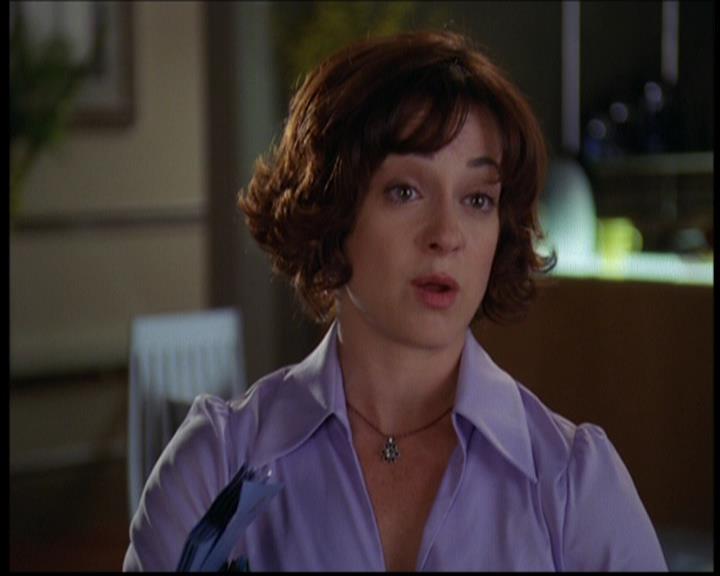Charmed-Online_dot_net-603ForgetMe---Not0427.jpg
