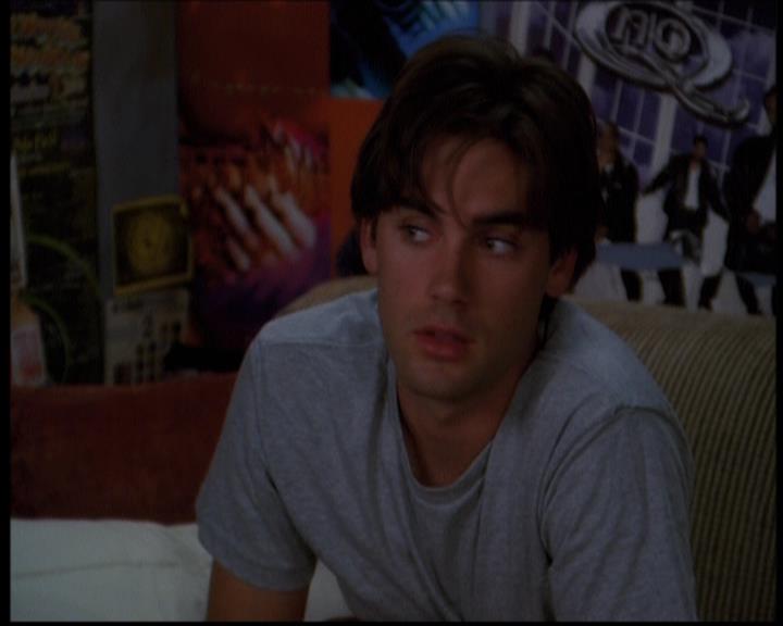 Charmed-Online_dot_net-603ForgetMe---Not0524.jpg