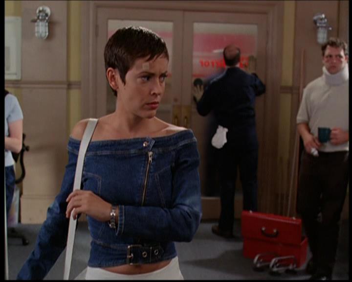 Charmed-Online_dot_net-603ForgetMe---Not0562.jpg