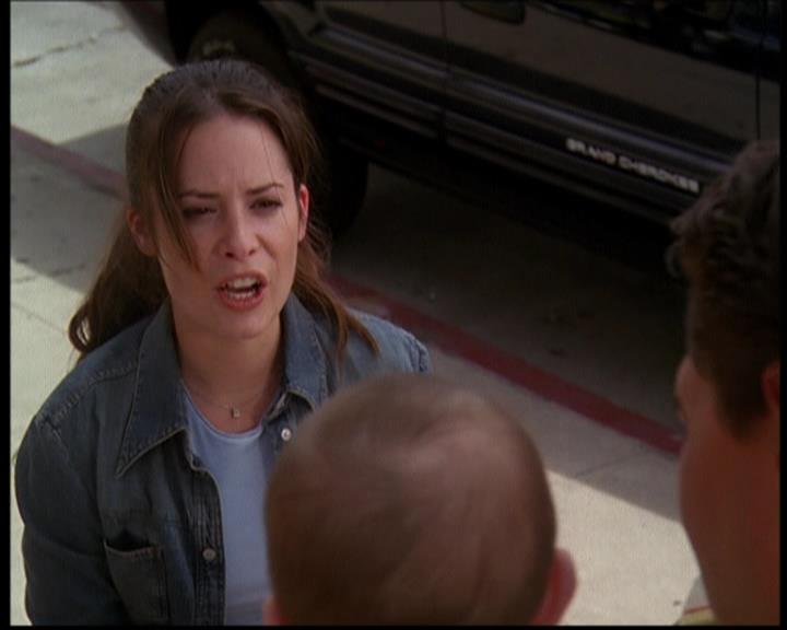 Charmed-Online_dot_net-603ForgetMe---Not0647.jpg