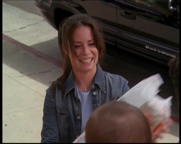 Charmed-Online_dot_net-603ForgetMe---Not0679.jpg