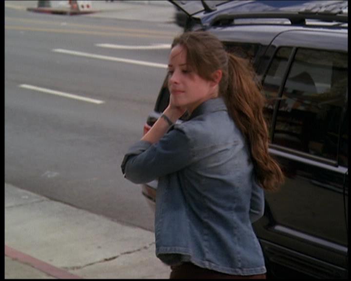 Charmed-Online_dot_net-603ForgetMe---Not0686.jpg