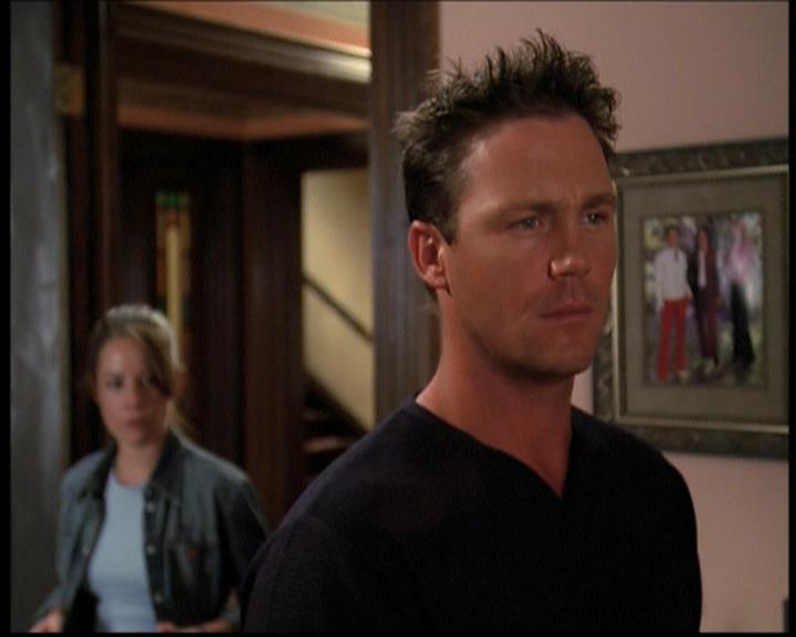 Charmed-Online_dot_net-603ForgetMe---Not0699.jpg