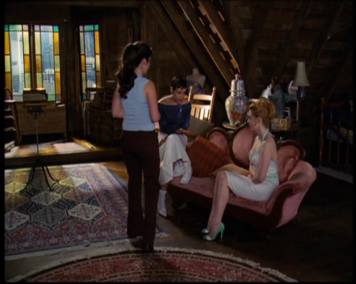 Charmed-Online_dot_net-603ForgetMe---Not0792.jpg