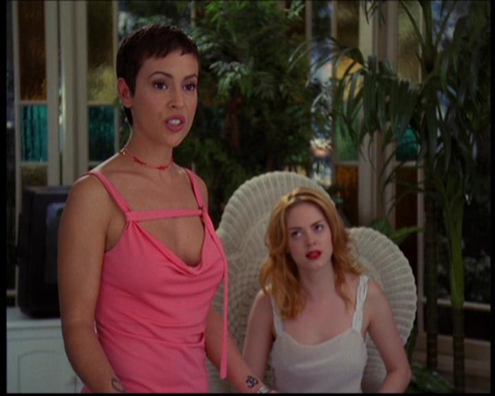 Charmed-Online_dot_net-603ForgetMe---Not0920.jpg