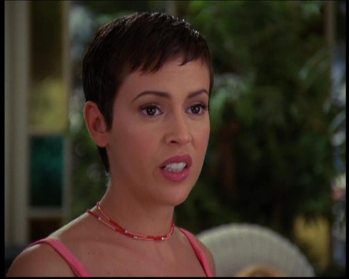 Charmed-Online_dot_net-603ForgetMe---Not0948.jpg