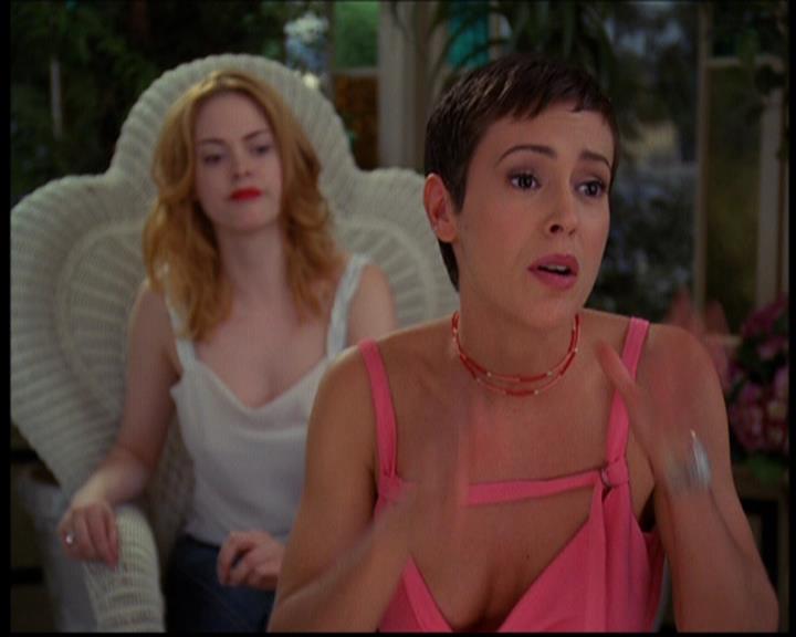 Charmed-Online_dot_net-603ForgetMe---Not0980.jpg