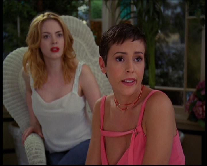 Charmed-Online_dot_net-603ForgetMe---Not0986.jpg
