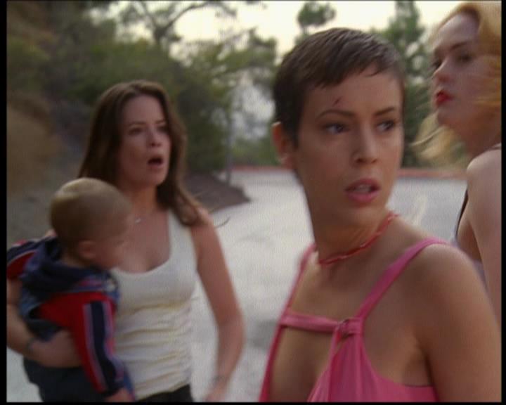 Charmed-Online_dot_net-603ForgetMe---Not1448.jpg