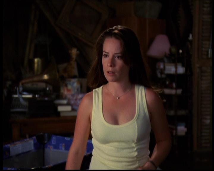 Charmed-Online_dot_net-603ForgetMe---Not1833.jpg