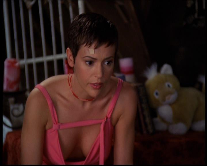 Charmed-Online_dot_net-603ForgetMe---Not1841.jpg