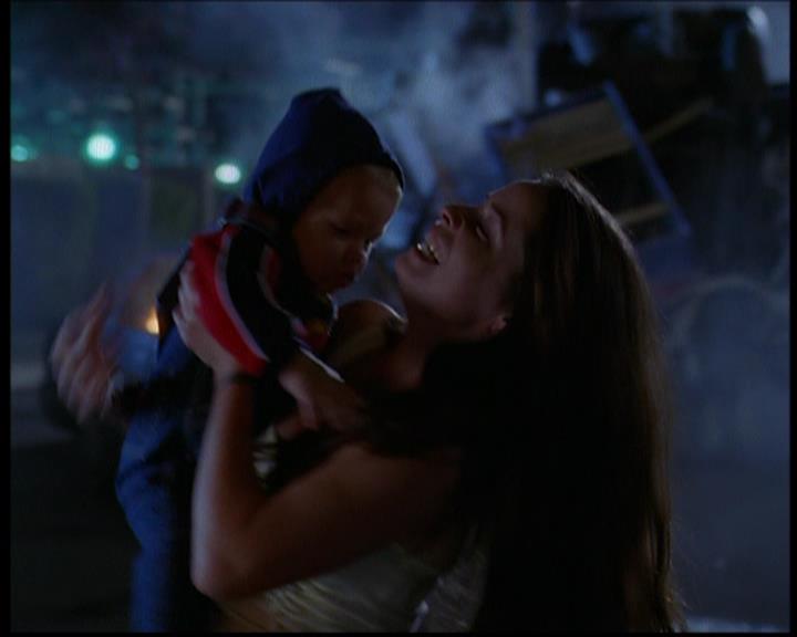 Charmed-Online_dot_net-603ForgetMe---Not2001.jpg