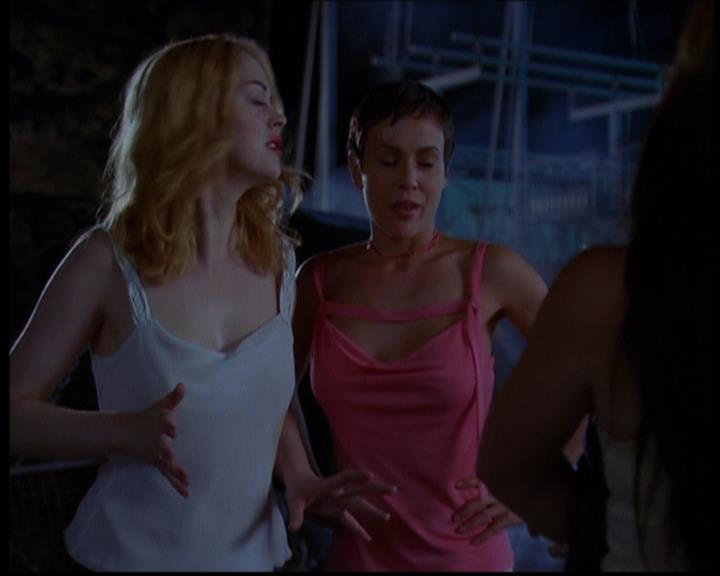 Charmed-Online_dot_net-603ForgetMe---Not2006.jpg