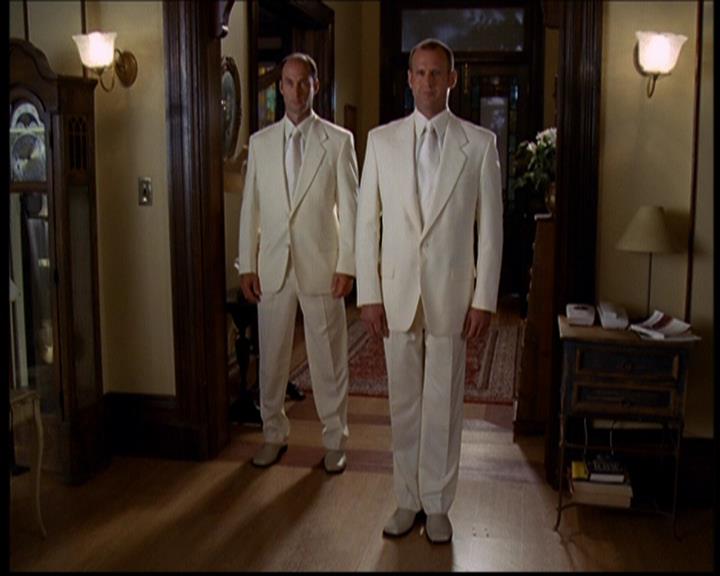 Charmed-Online_dot_net-603ForgetMe---Not2038.jpg