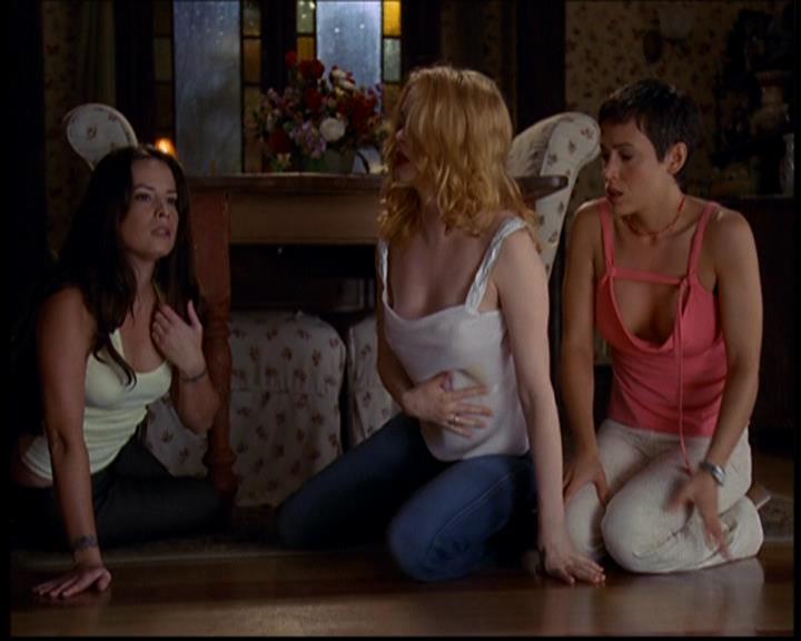 Charmed-Online_dot_net-603ForgetMe---Not2063.jpg