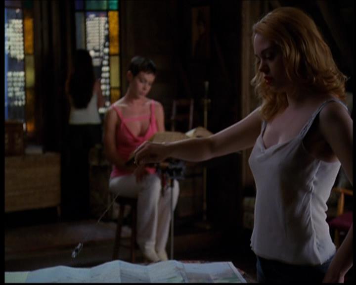 Charmed-Online_dot_net-603ForgetMe---Not2089.jpg