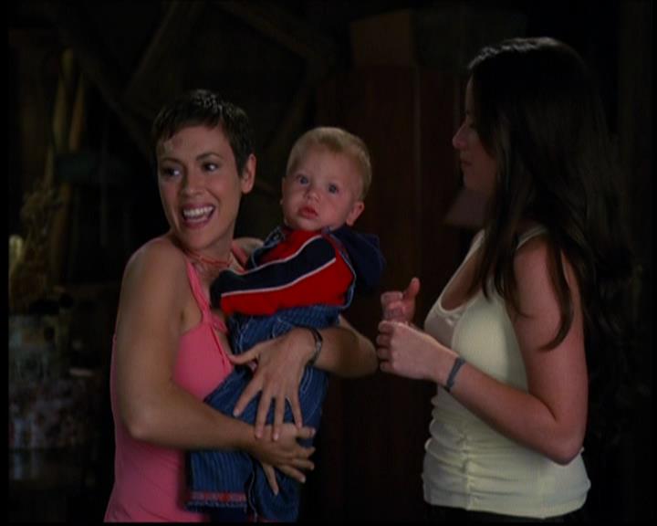 Charmed-Online_dot_net-603ForgetMe---Not2297.jpg