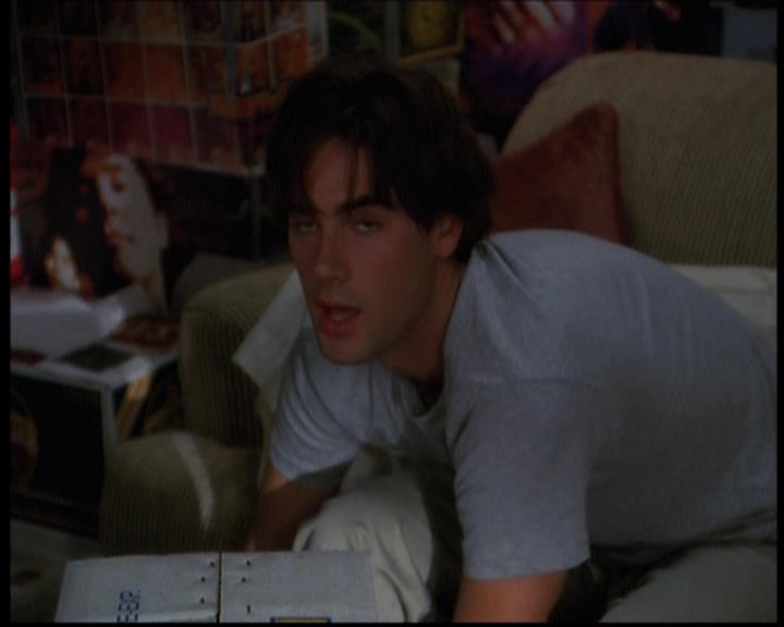 Charmed-Online_dot_net-603ForgetMe---Not2422.jpg