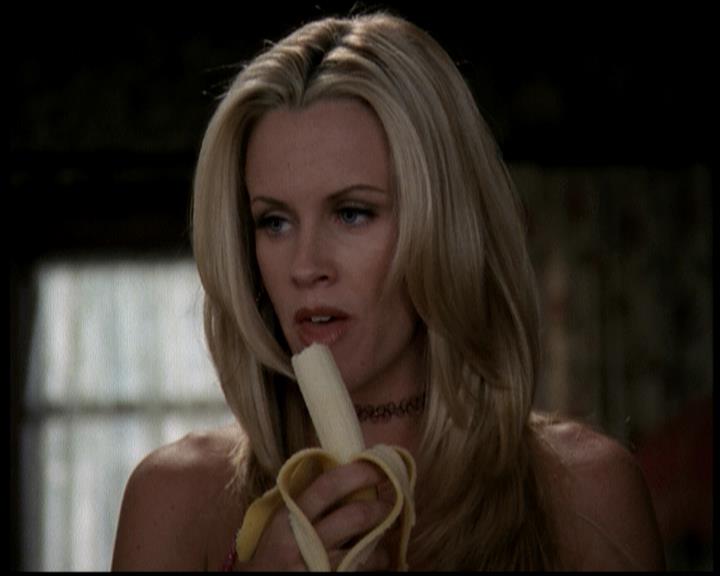 Charmed-Online_dot_net-604ThePowerofThreeBlondes0464.jpg
