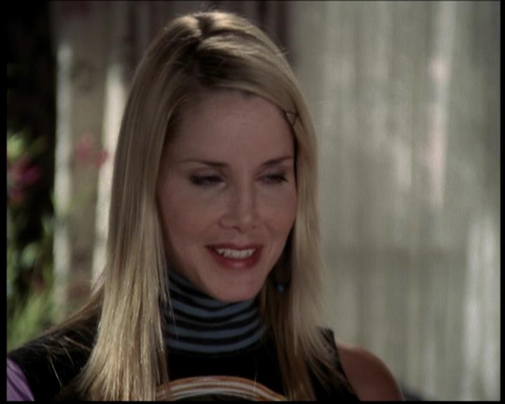 Charmed-Online_dot_net-604ThePowerofThreeBlondes0804.jpg