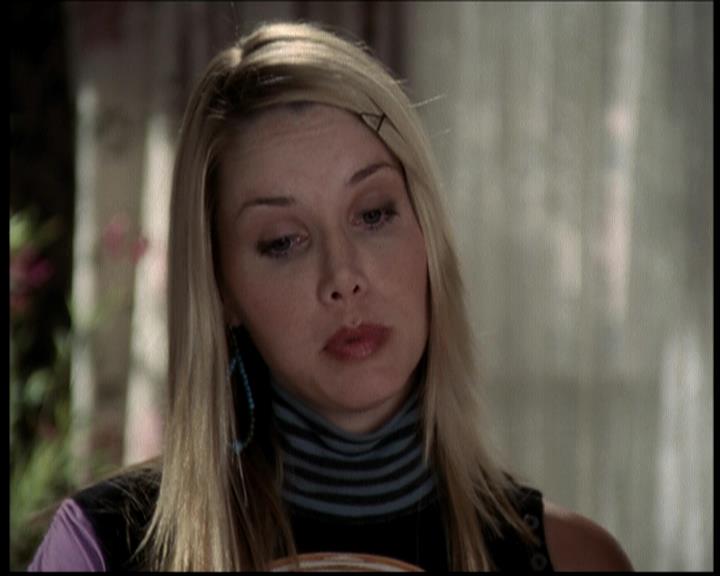 Charmed-Online_dot_net-604ThePowerofThreeBlondes0821.jpg