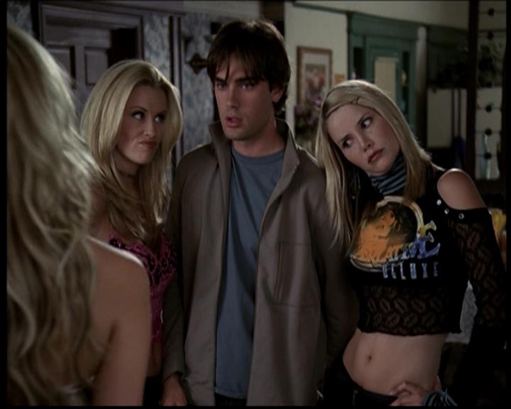 Charmed-Online_dot_net-604ThePowerofThreeBlondes0877.jpg