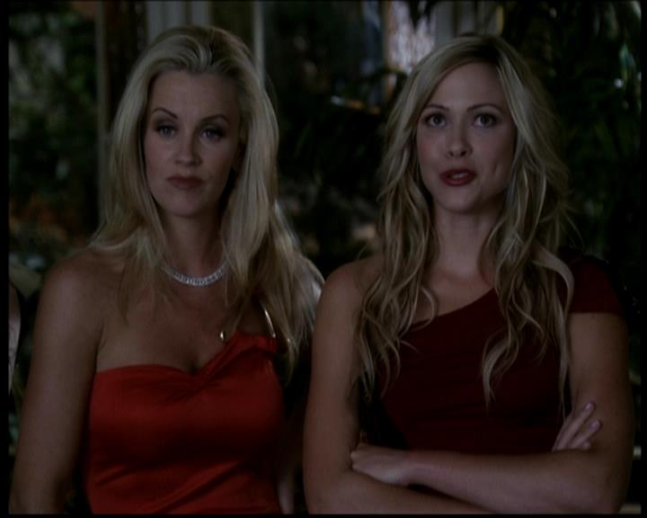 Charmed-Online_dot_net-604ThePowerofThreeBlondes1902.jpg