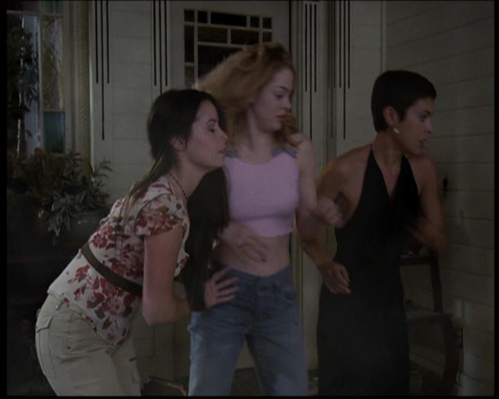 Charmed-Online_dot_net-604ThePowerofThreeBlondes1967.jpg