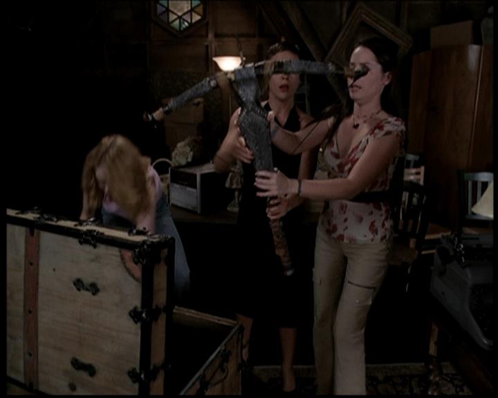 Charmed-Online_dot_net-604ThePowerofThreeBlondes1977.jpg