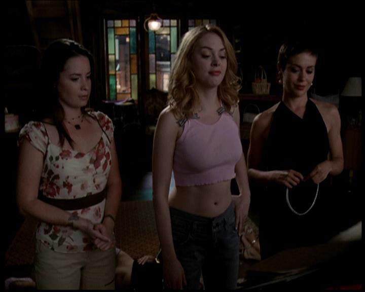 Charmed-Online_dot_net-604ThePowerofThreeBlondes2116.jpg